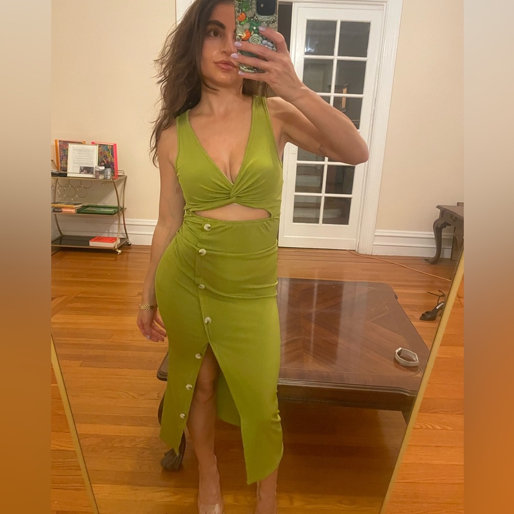 Green Ribbed Midi Dress - Picture 3 of 5
